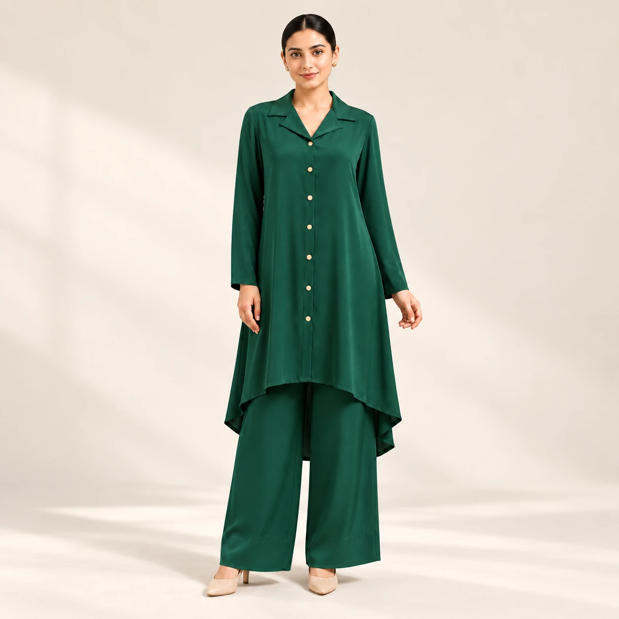 Emerald Flow, full silhouette in soft studio light